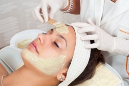 Tired of Aging Skin? Opt-in for a Chemical Peel