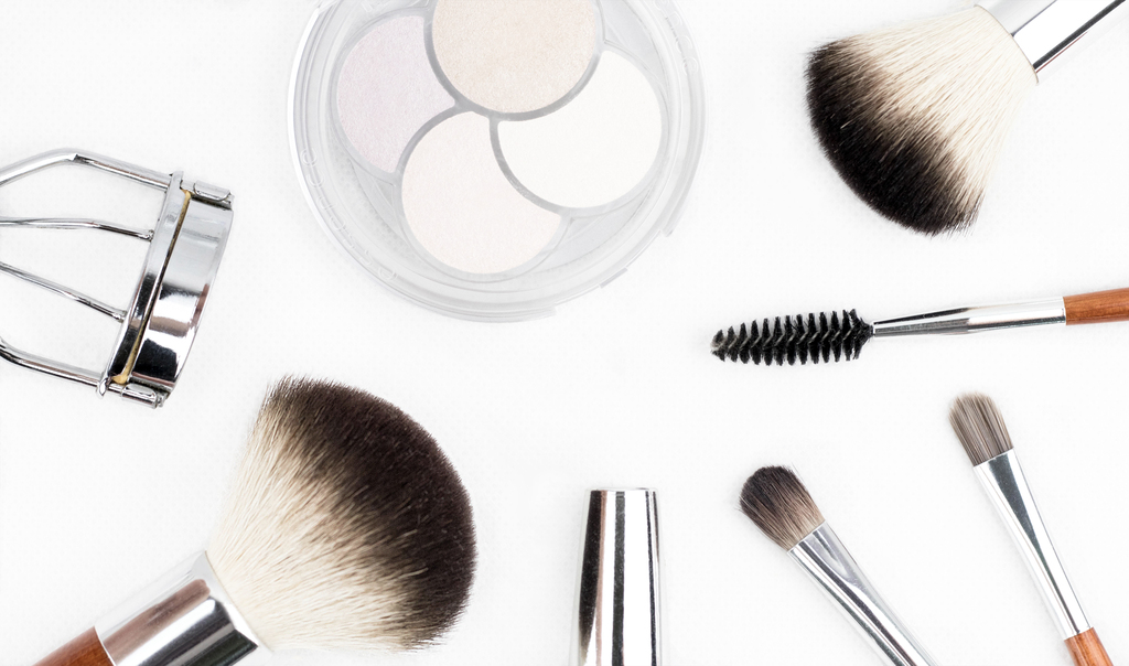 Properly Clean and Sanitize Your Cosmetology Tools