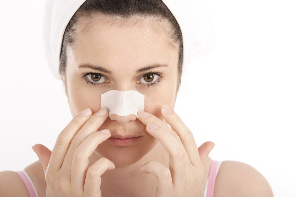 Clean Pores Using Pore Strips