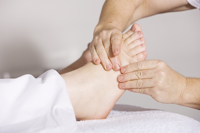 Reflexology Helps Ease Symptoms of Menopause