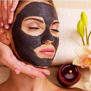 What are the Benefits of a Charcoal Face Mask?